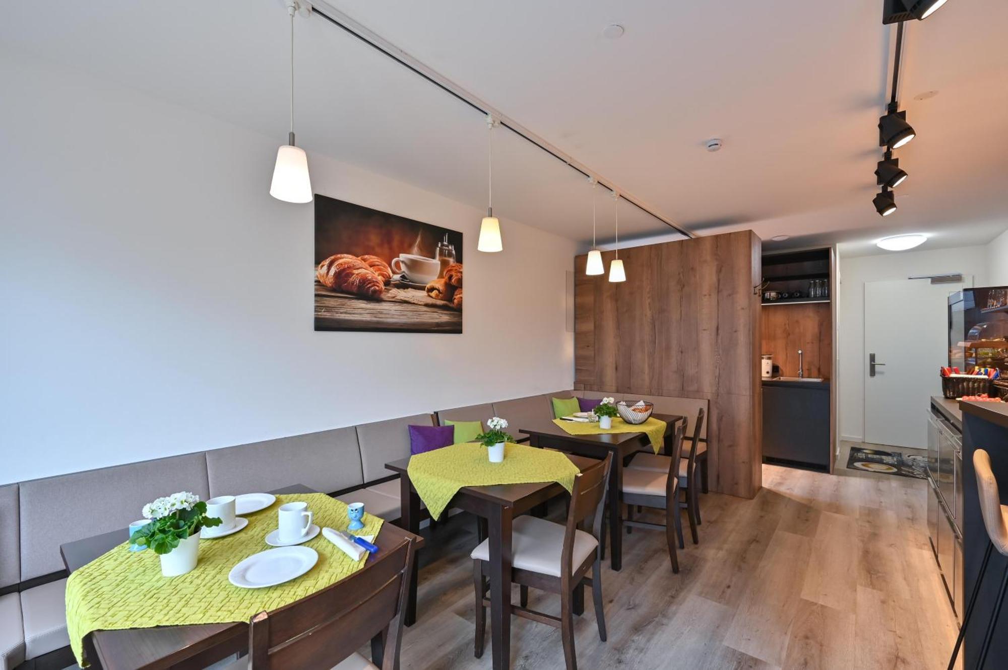 Hotel Gaestehaus Stock Zimmer Baeckerstueble Friedrichshafen Esterno foto